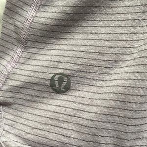purple/lilac work out tank top - lululemon - SMALL